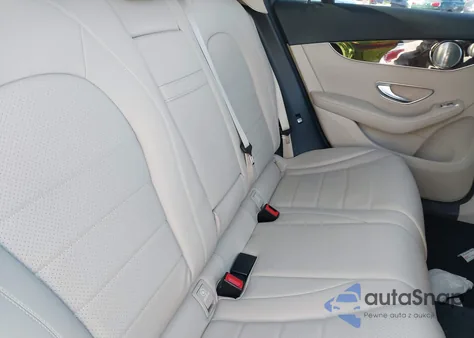 2016 Mercedes-Benz Glc 300 4Matic from USA, damaged, VIN WDC0G4KB9GF073161